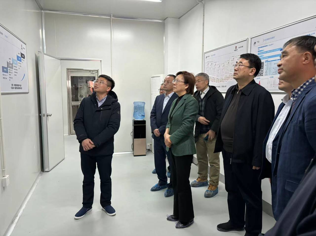 謝建輝來院調研固態(tài)電池研發(fā)和產(chǎn)業(yè)化進展情況
